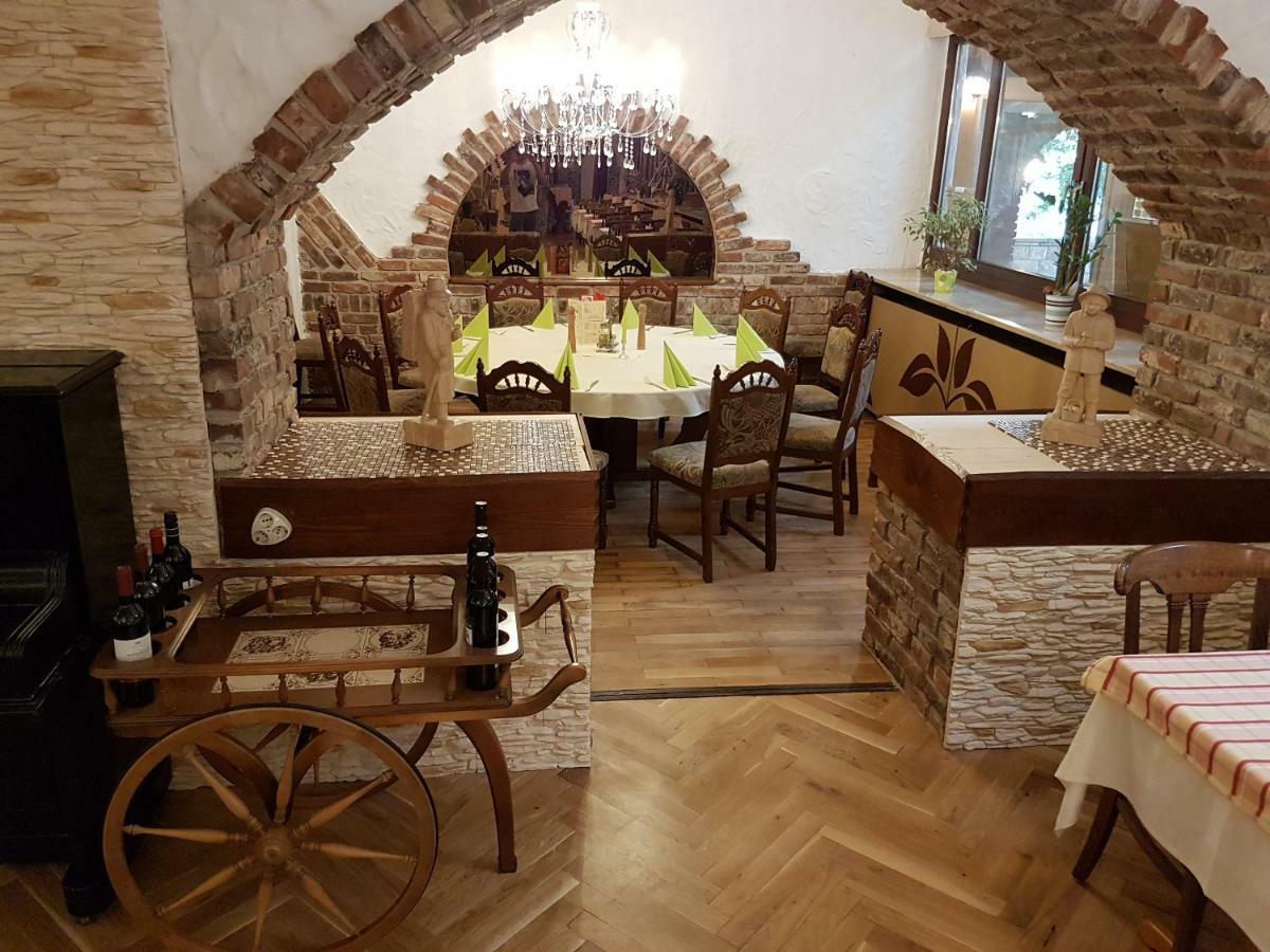 Hotel - Restaurant Sophienaue Айзенах Екстериор снимка