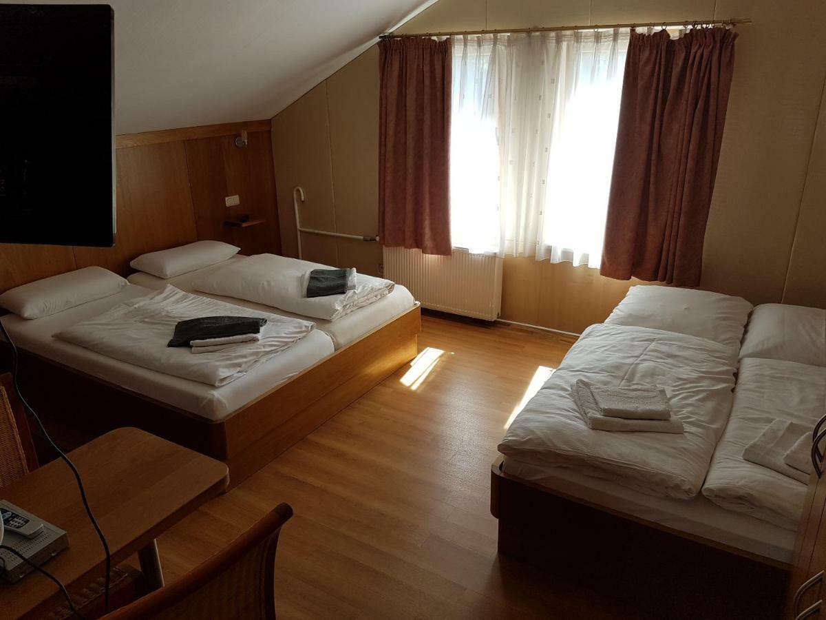 Hotel - Restaurant Sophienaue Айзенах Екстериор снимка